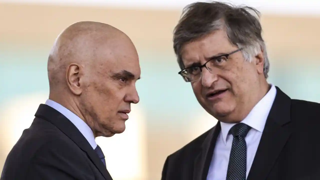 Imagem de Folha defende afastamento de Moraes e Gonet em meio à crise no STF