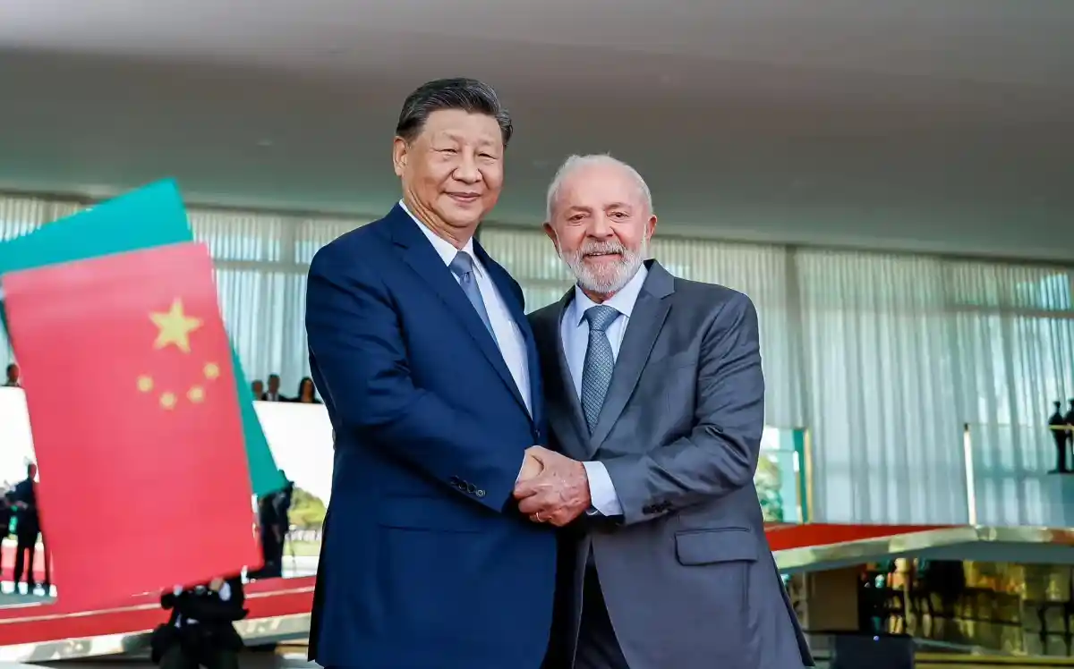 Imagem de Lula anuncia conversa com Xi Jinping em meio a tensões comerciais com os Estados Unidos
