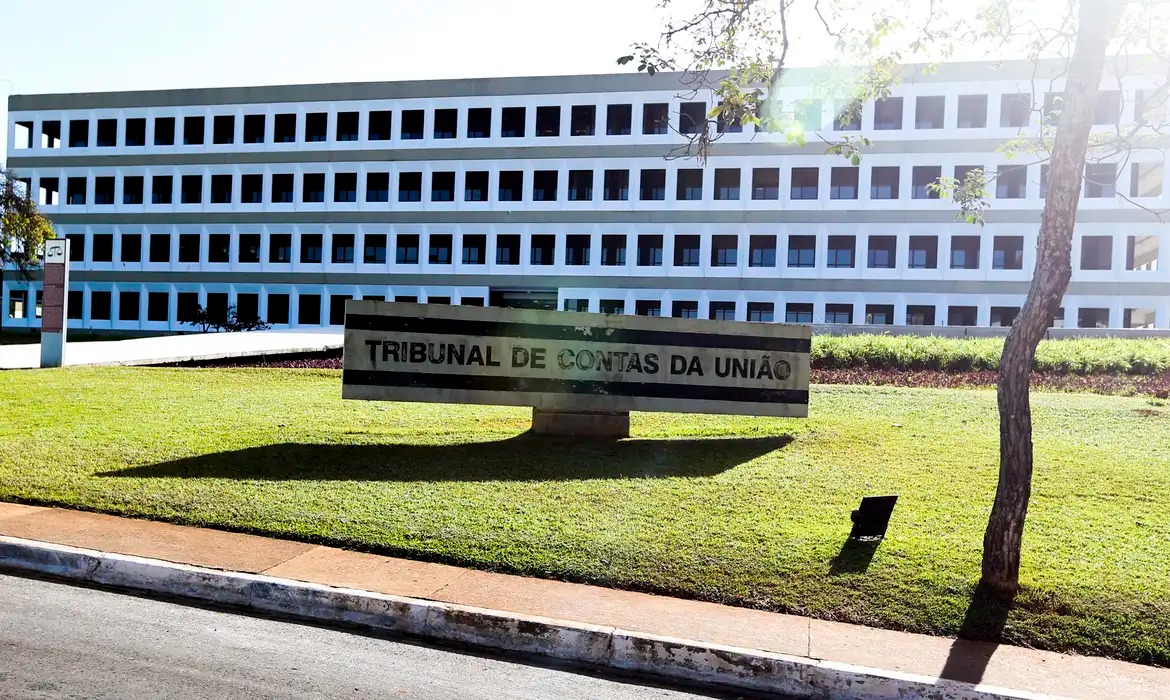 Imagem de TCU já aprovou sala VIP para ministros do STJ e pode criar precedente para TST