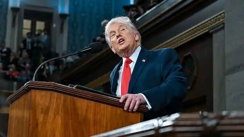 Imagem de EUA ampliam ofensiva contra o Irã e Trump afirma que regime está levando "uma surra"