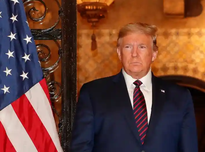 Imagem de Trump pede à Suprema Corte que intervenha em disputa sobre tarifas comerciais