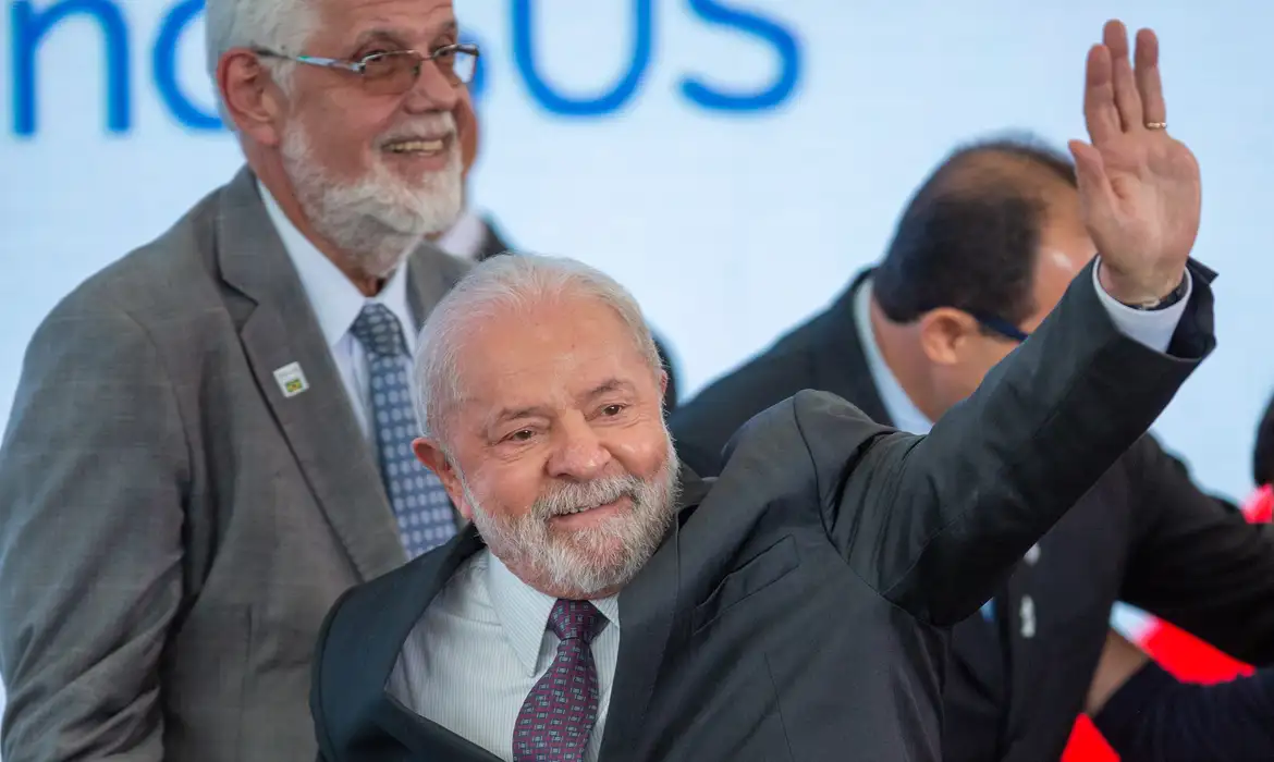 Imagem de Lula caminha para encerrar mandato com o maior rombo fiscal desde o Plano Real
