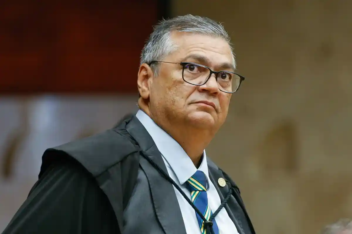 Imagem de Flávio Dino dá prazo para líderes de 21 partidos explicarem atuação sobre emendas parlamentares