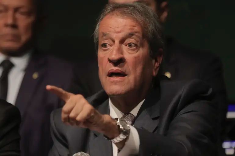 Imagem de Valdemar Costa Neto diz que condenação de Bolsonaro foi exagerada e culpa apoio de Lula ao STF