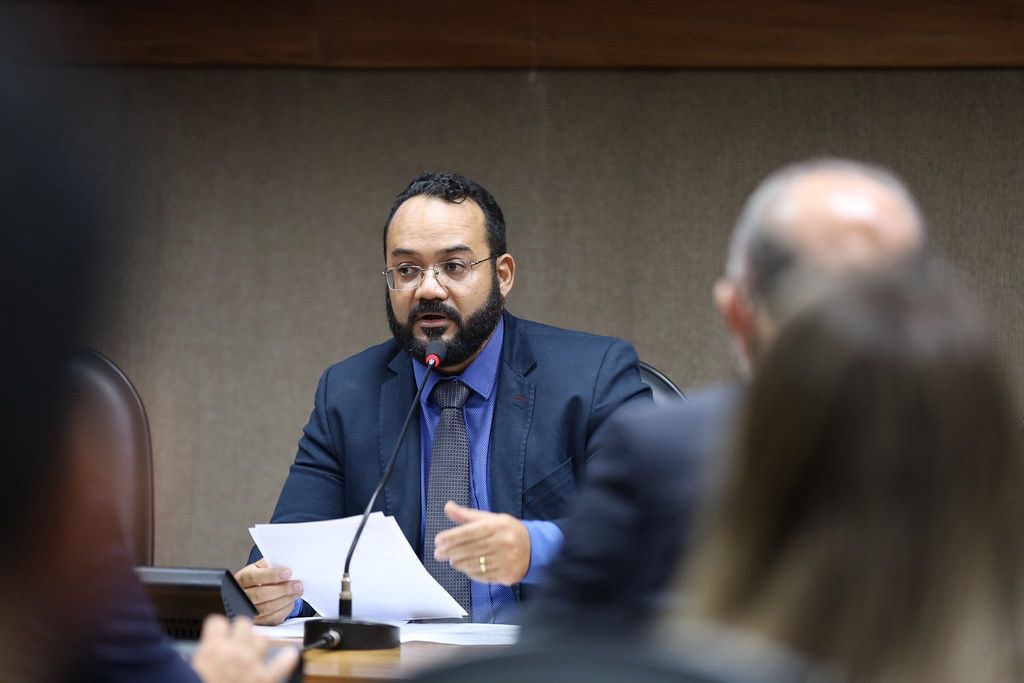 Imagem de Governo impede cumprimento de acordo e barra indicação de Leandro de Jesus para Comissão de Segurança Pública da Bahia