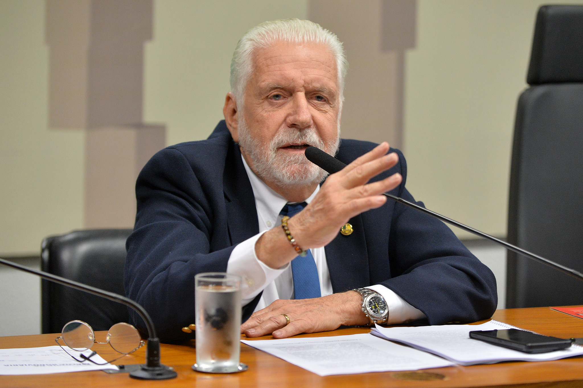Imagem de PF aponta quatro frentes de atuação de Jaques Wagner alinhadas a interesses do Banco Master