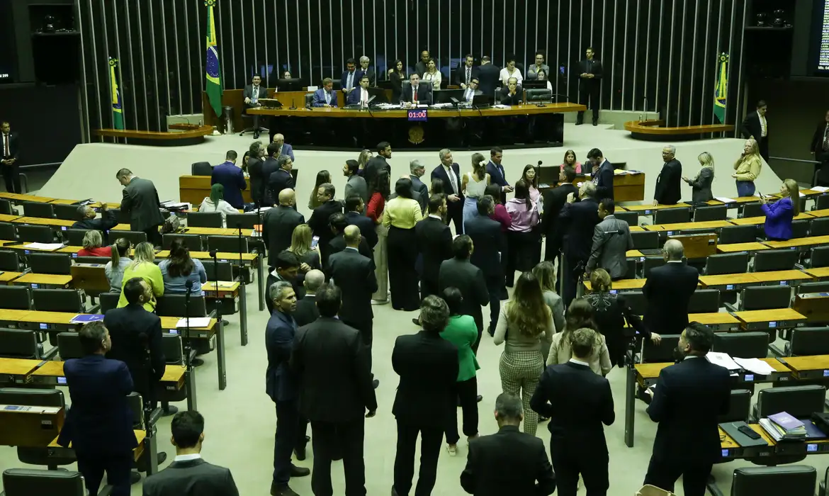 Imagem de Emendas parlamentares crescem 500% em uma década