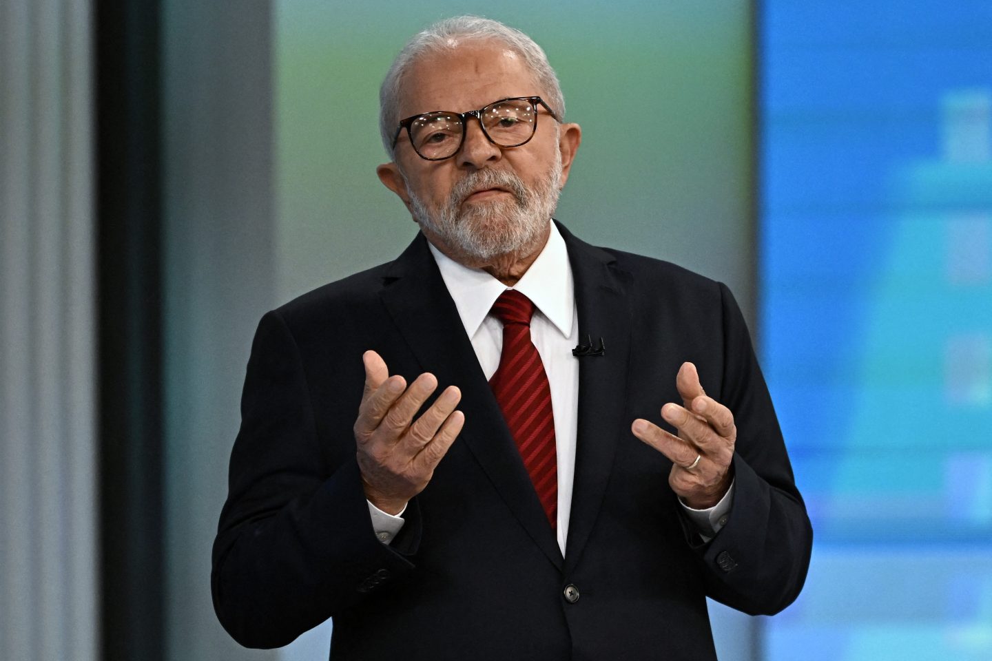 Imagem de Lula promete endurecer regras contra bets e admite vontade de conhecer cassino
