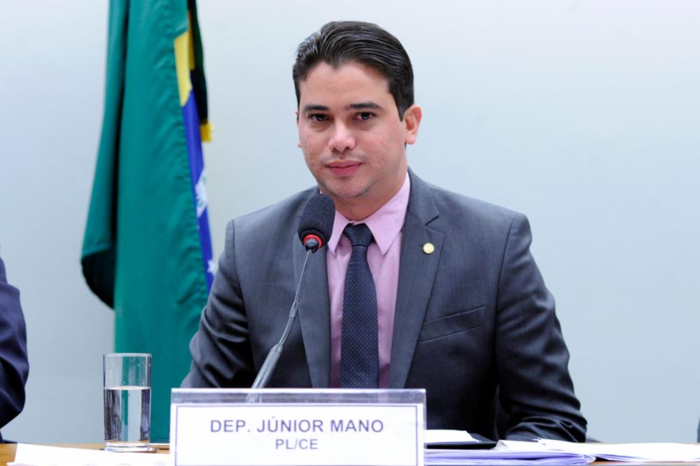 O deputado federal Júnior Mano, do Ceará