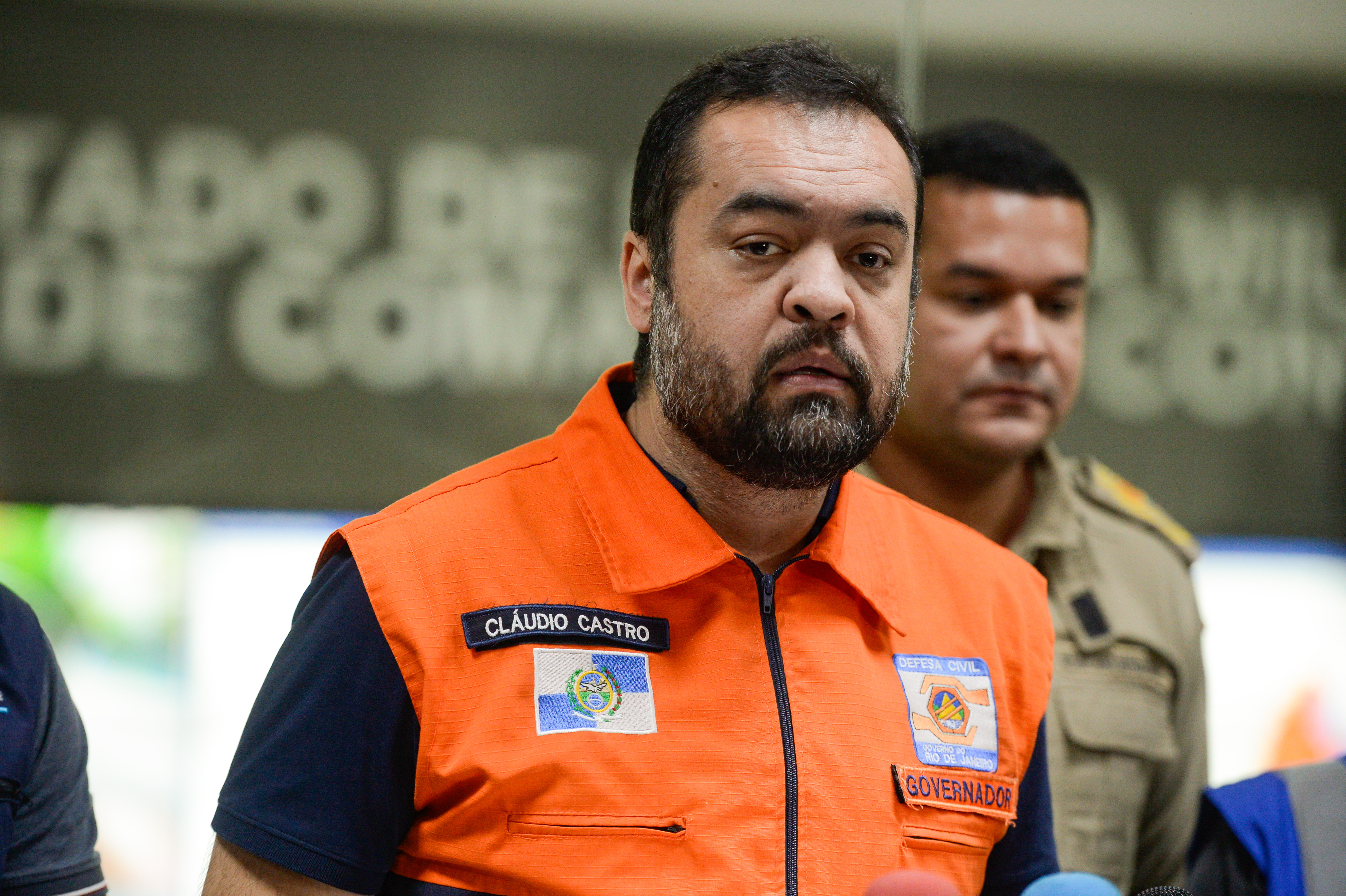 Imagem de Cláudio Castro confirma ida à CPI do Crime Organizado e adia depoimento