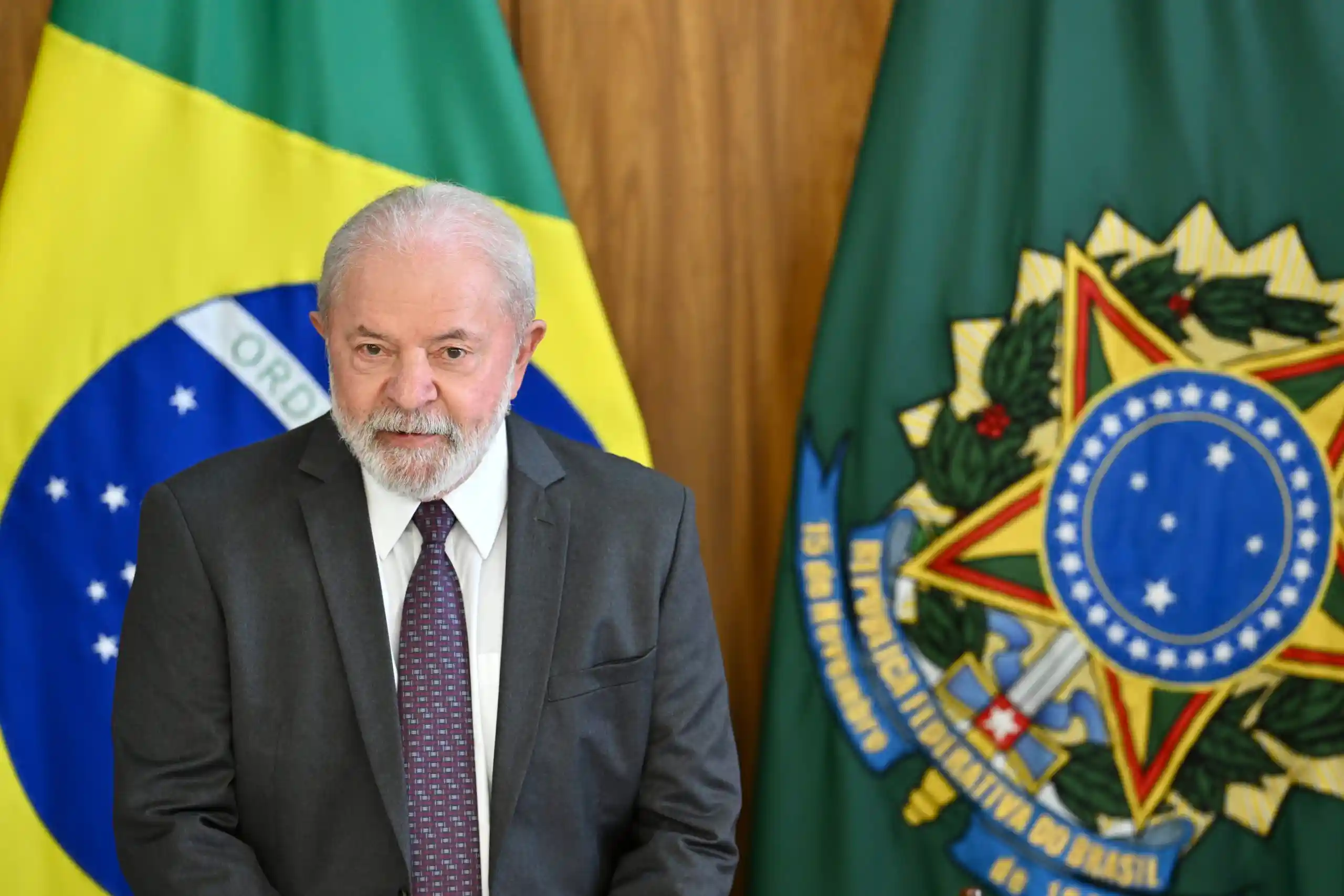Imagem de Lula amplia equipe jurídica da campanha com ex-ministros do TSE