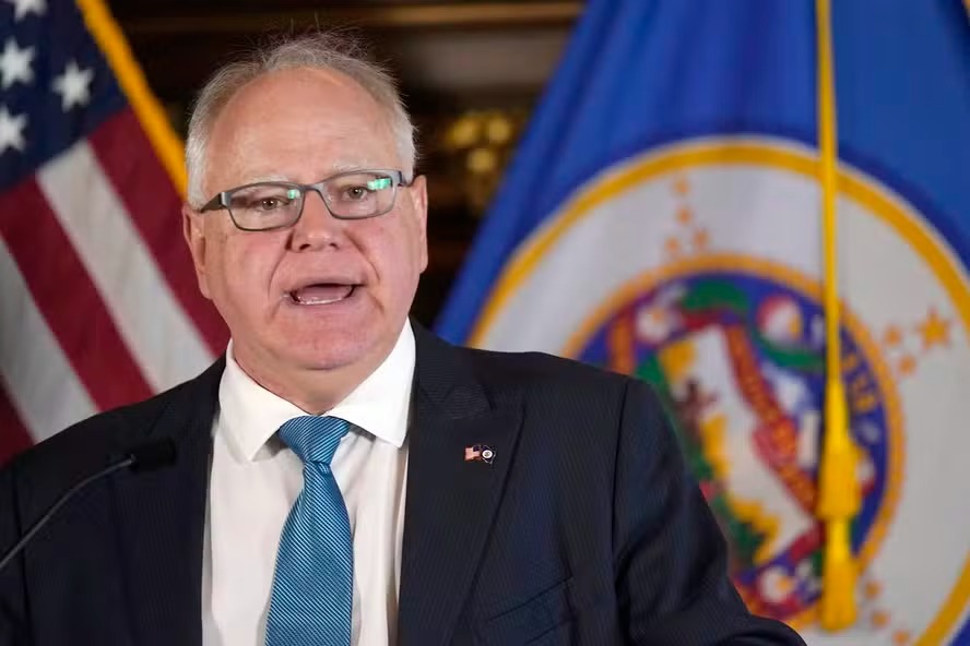 O governador de Minnesota, Tim Walz