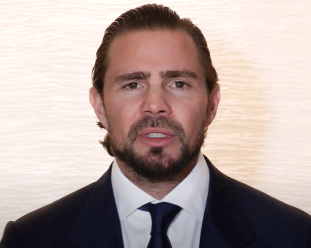 Imagem de PF identifica R$ 2,2 bilhões ocultados por Daniel Vorcaro em conta ligada ao pai