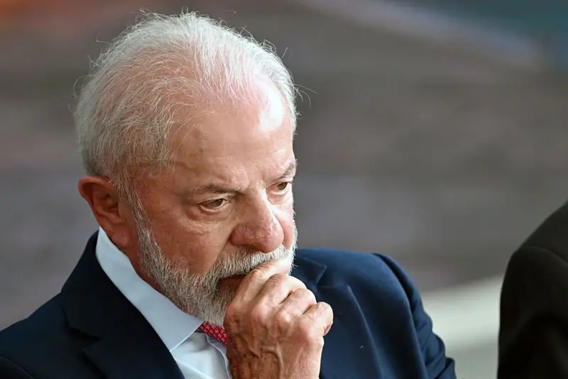 Imagem de TRE-SP multa Lula em R$ 15 mil por propaganda eleitoral antecipada