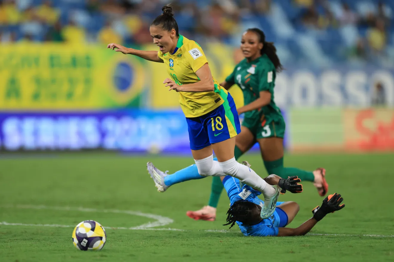 Imagem de Brasil goleia Zâmbia por 6 a 1 e mantém liderança no Fifa Series