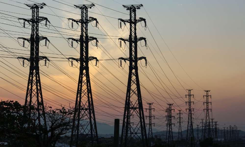 Energia elétrica foi o vilão da prévia da inflação de julho com a manutenção da bandeira vermelha patamar