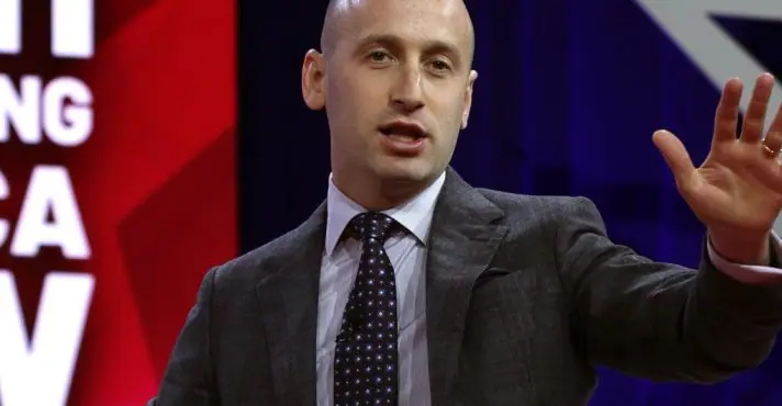 Imagem de Assessor de Trump afirma que Venezuela aceitará exigências dos EUA durante transição de poder