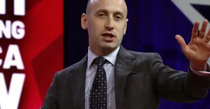 Imagem de Assessor de Trump afirma que Venezuela aceitará exigências dos EUA durante transição de poder