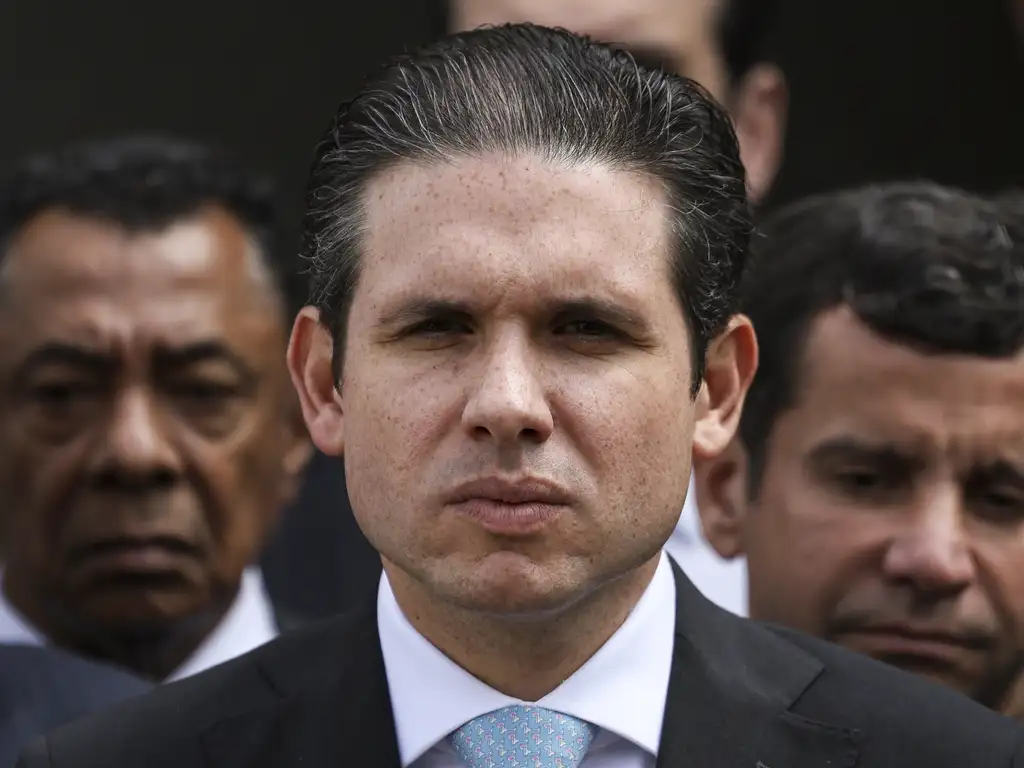 Imagem de Planalto tenta construir “saída honrosa” para Hugo Motta após crise do PL Antifacção