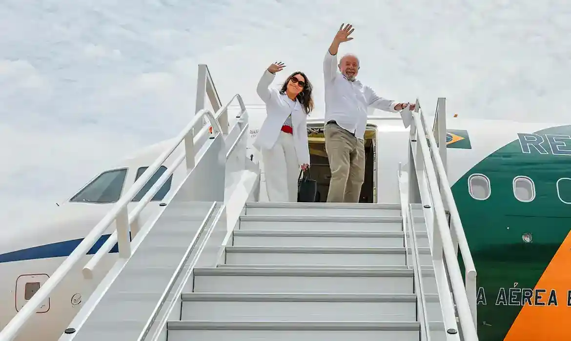 Imagem de Gastos com viagens do governo Lula somaram R$ 2,5 bilhões em 2025, apontam dados oficiais