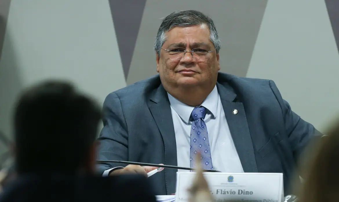 Imagem de Dino é sorteado para relatar terceiro inquérito contra Lulinha no STF