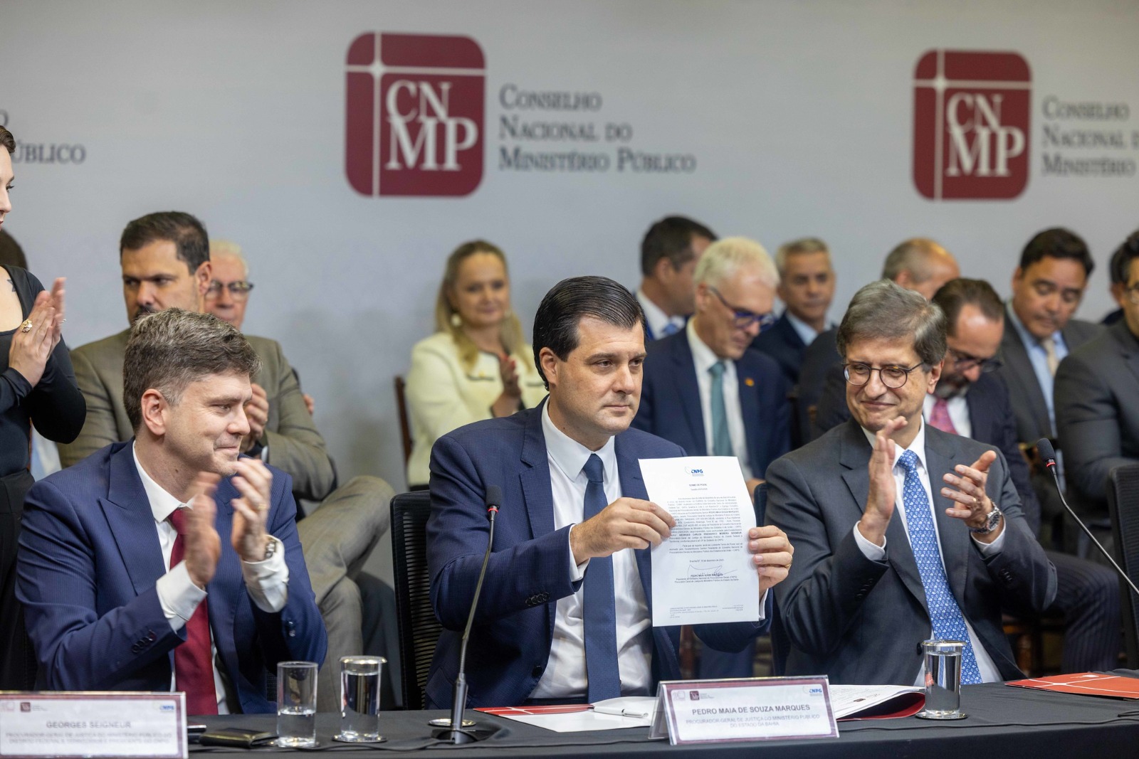 Imagem de MP atua contra redução da maioridade penal na PEC da Segurança
