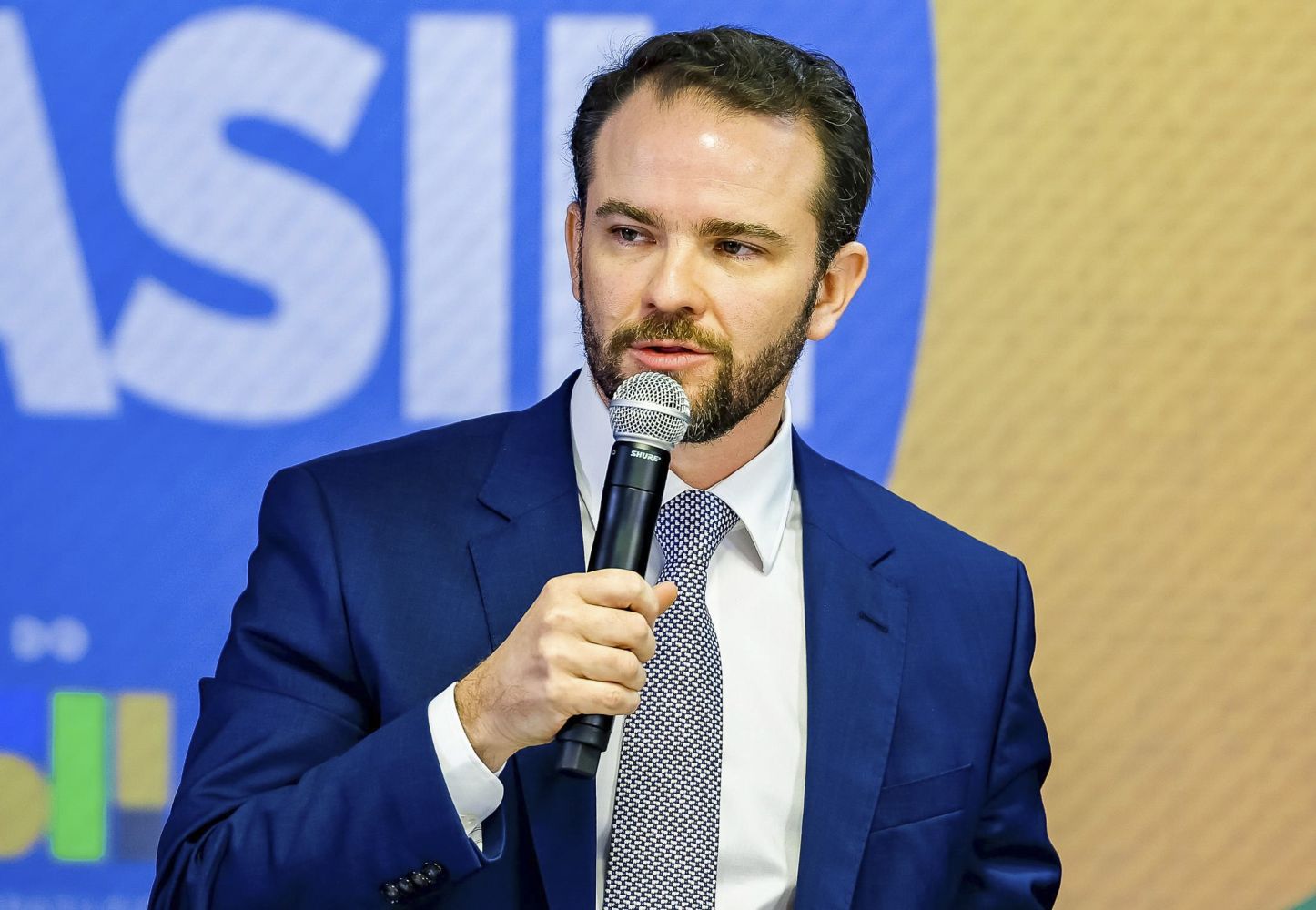 Imagem de Governo prevê salário mínimo de R$ 1.741 para 2027