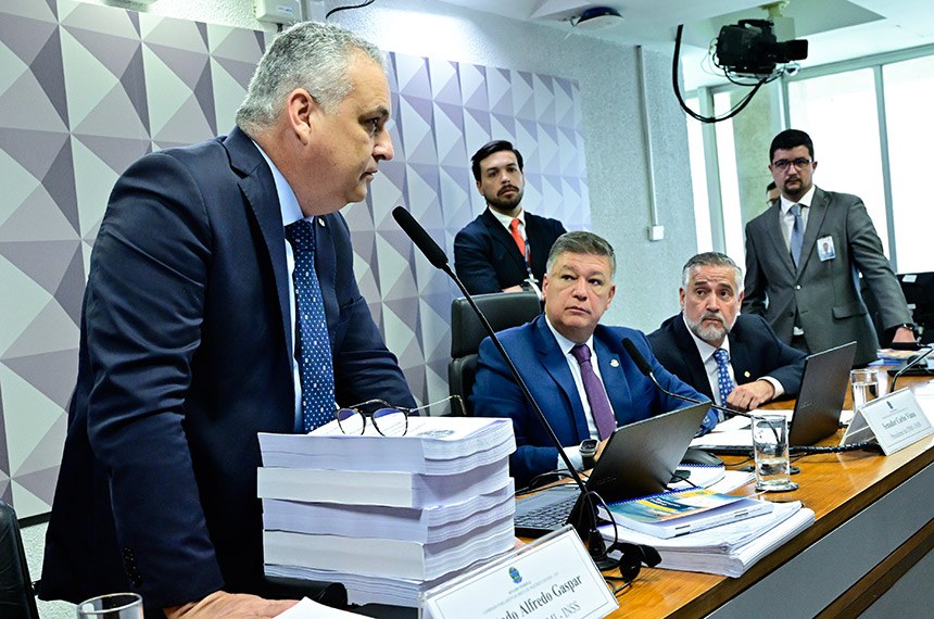 Imagem de CPMI do INSS termina sem relatório e expõe racha político no Congresso