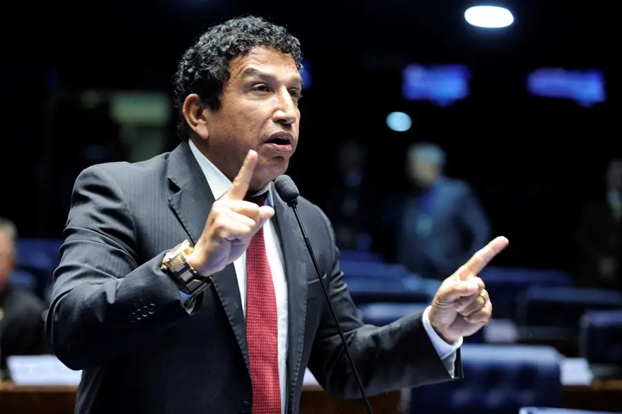 Imagem de Magno Malta é barrado ao tentar visitar Bolsonaro na Papudinha