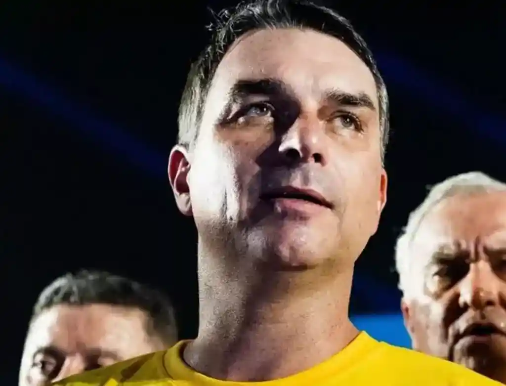 Imagem de Flávio Bolsonaro retoma agenda nacional e mira São Paulo após viagem aos EUA