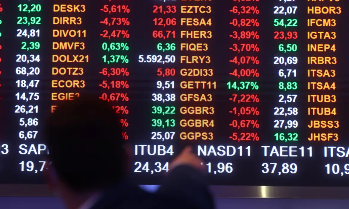 Imagem de Bolsa brasileira despenca após resultado eleitoral e registra uma das maiores quedas desde o Plano Real