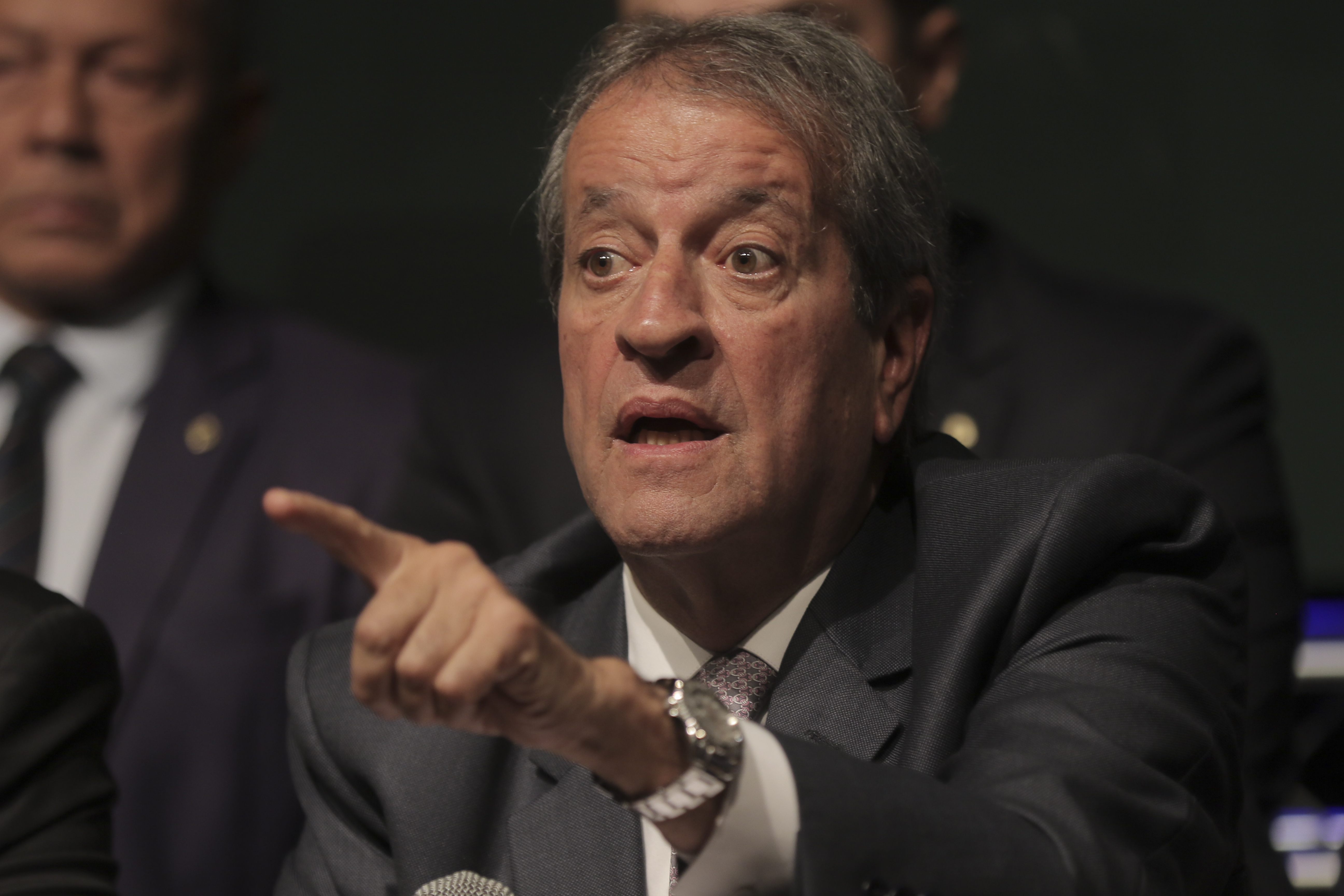 Imagem de Valdemar minimiza atrito entre Michelle e Flávio Bolsonaro e aposta em entendimento