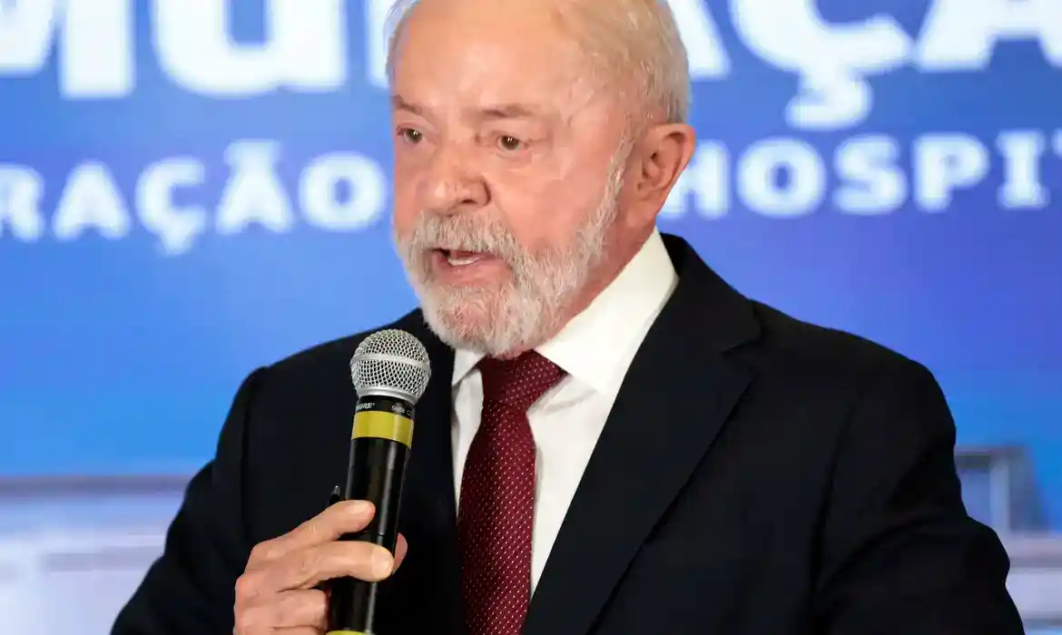 Imagem de Desaprovação de Lula chega a 50% a menos de um mês da eleição