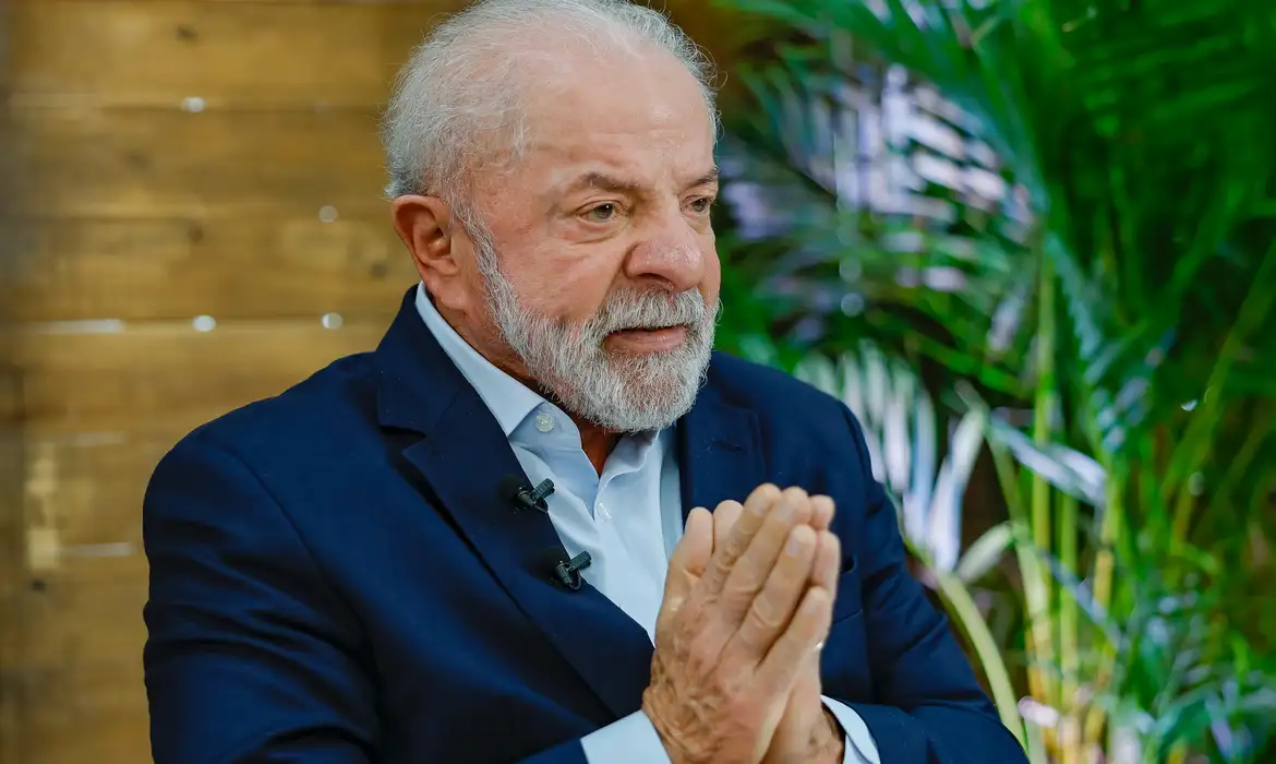 Imagem de Sem dados oficiais, Lula diz que “90% dos evangélicos ganham benefícios do governo”