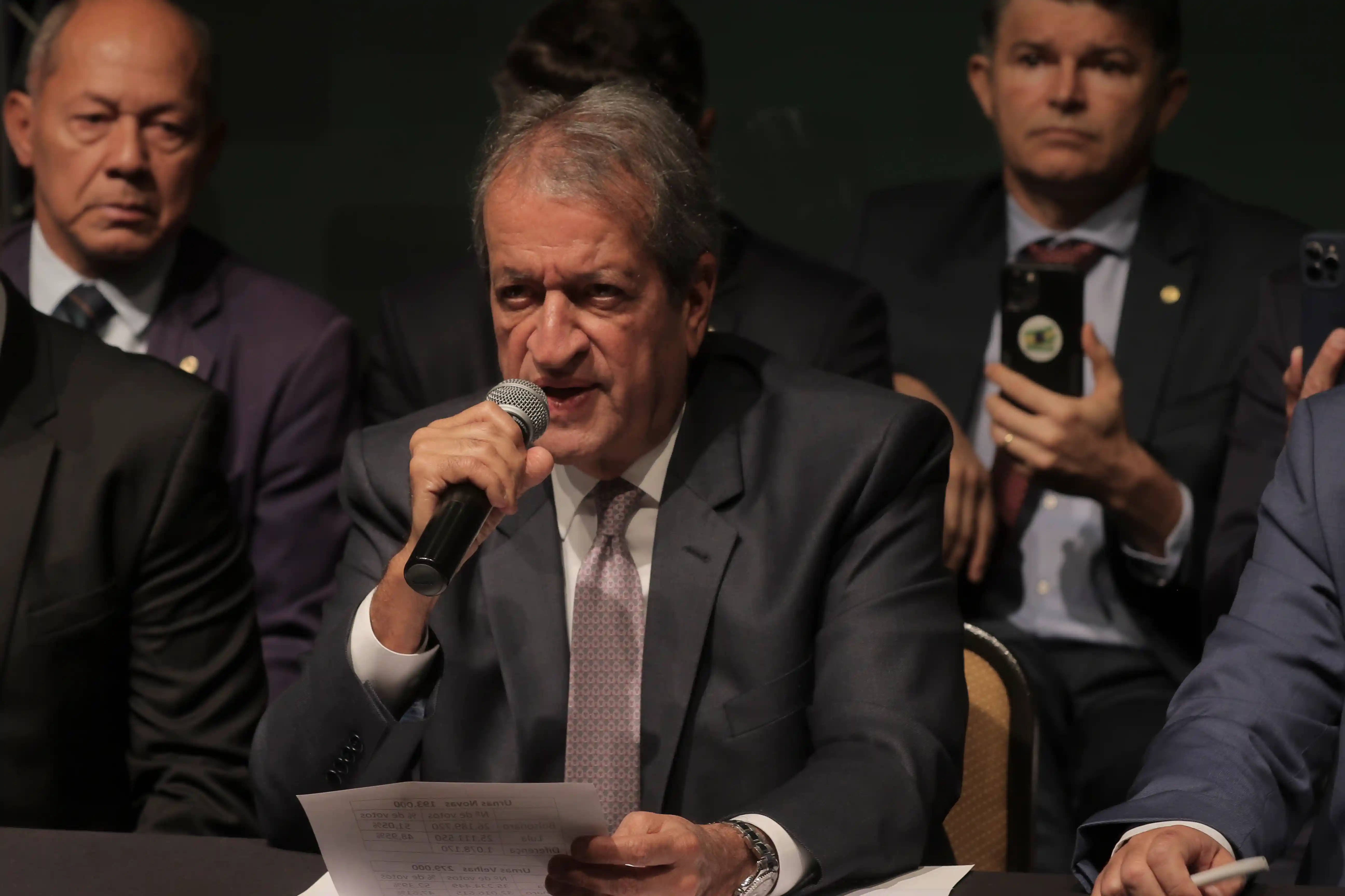 Imagem de “Tentativa de destruir a empresa”, diz Valdemar sobre suspensão da Ypê pela Anvisa