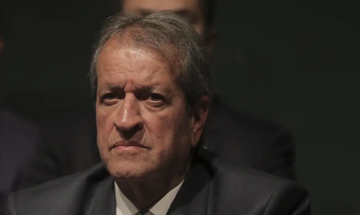 Imagem de Valdemar Costa Neto reafirma apoio a Bolsonaro e descarta participação em encontro com Tarcísio