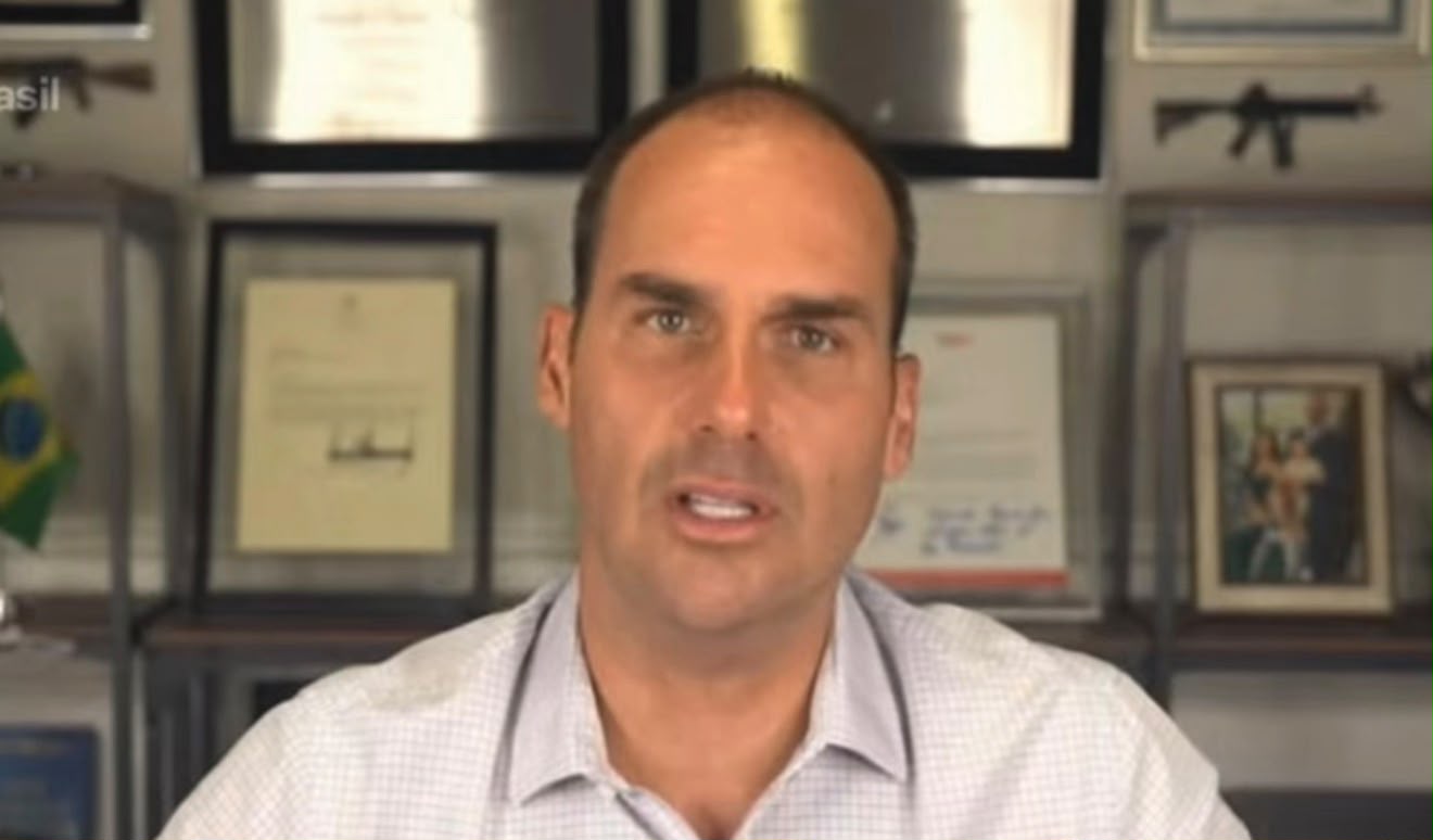 Imagem de Eduardo Bolsonaro volta a defender eleição de ACM Neto na Bahia: "Vejo com bons olhos"