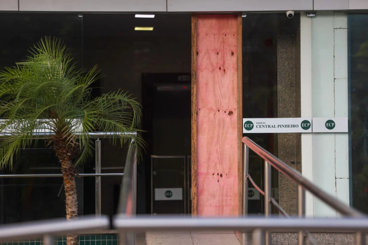 Imagem de “Bahia virou o paraíso dos bandidos”, diz ACM Neto após tiro atingir sede do União Brasil