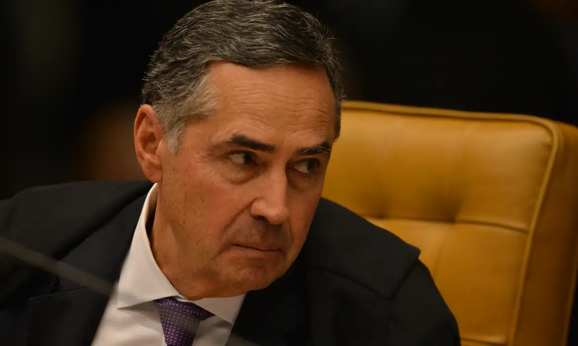 Imagem de Barroso pode antecipar aposentadoria e deixar o STF antes de 2033