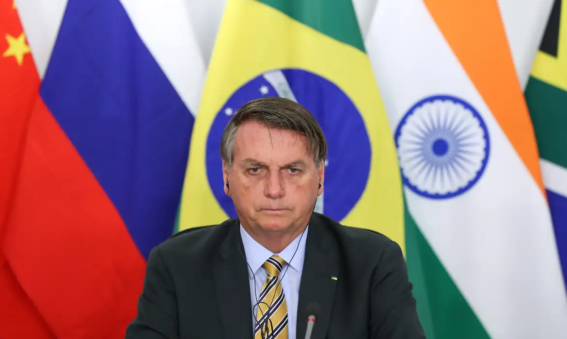 Imagem de Bolsonaro completa um mês em prisão domiciliar
