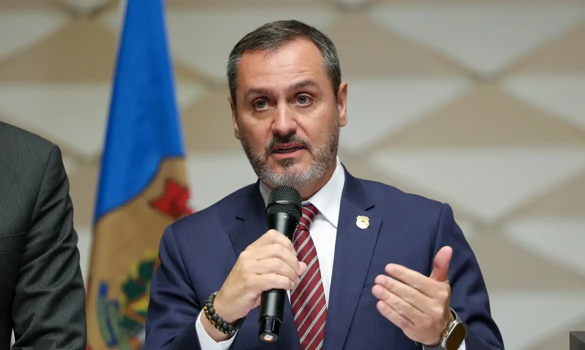 Imagem de PF monitorou André Mendonça e produziu relatórios sobre relação do ministro com a AGU