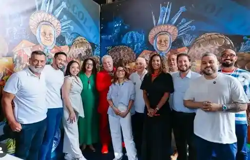 Imagem de Janja usa redes sociais para divulgar visita à escola que vai homenagear Lula no Carnaval