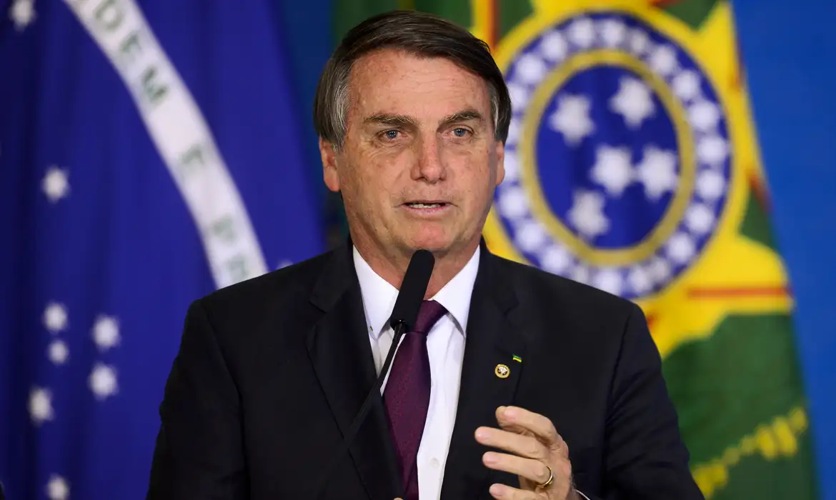 Imagem de Bolsonaro pede a Moraes mais tempo para reuniões com advogados antes de depoimento