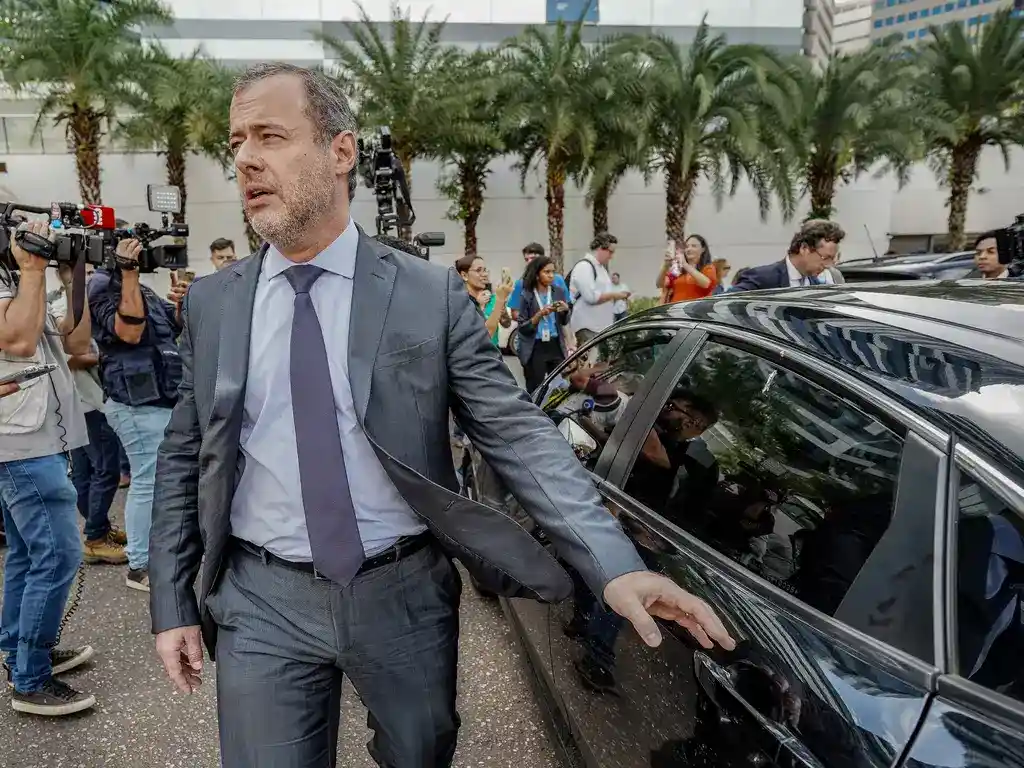 Imagem de Defesa de Bolsonaro critica cerceamento e diz acreditar na absolvição no STF
