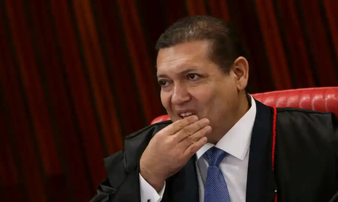 Imagem de “O desafio será conter o uso político da IA”, diz entorno de Nunes Marques antes de posse no TSE