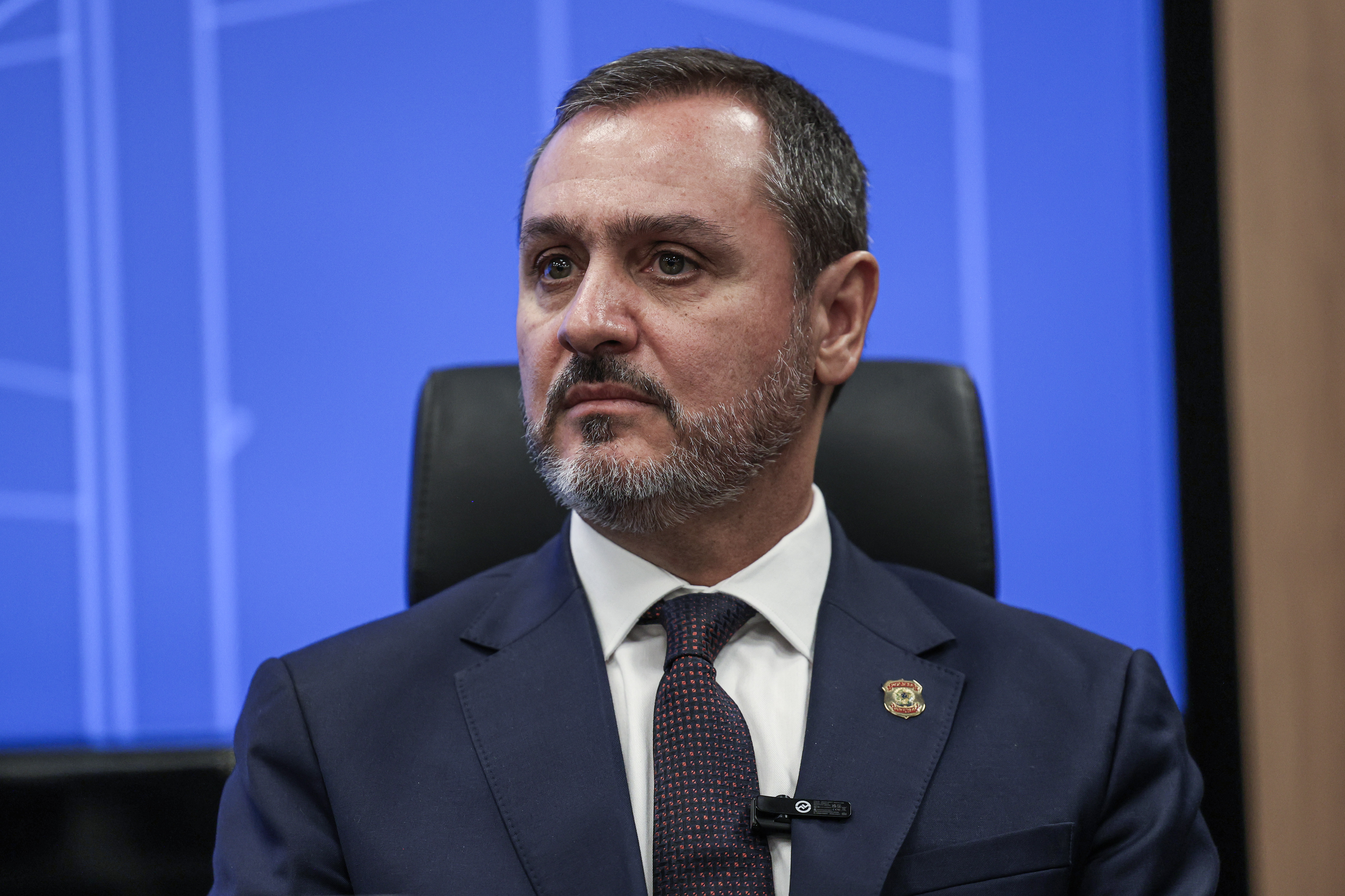 Imagem de PF devolve credenciais a agente dos EUA após tensão diplomática com Brasil