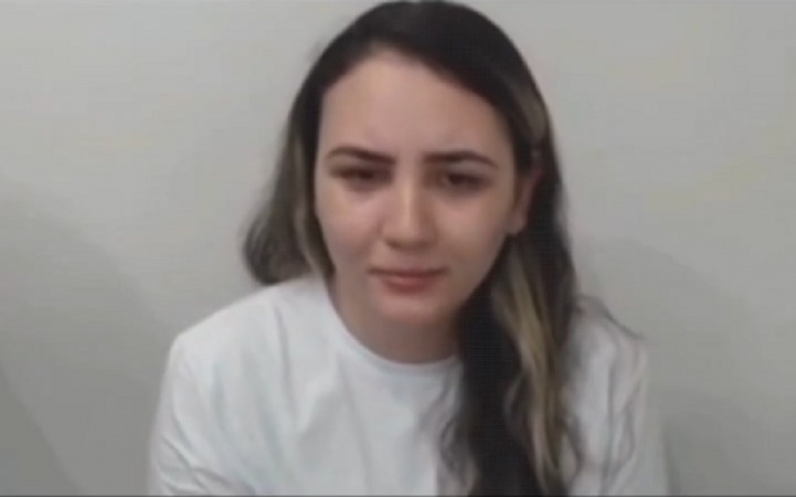 Moraes diz que prisão domiciliar de Débora Rodrigues ainda é “adequada”, mas autoriza assistência religiosa