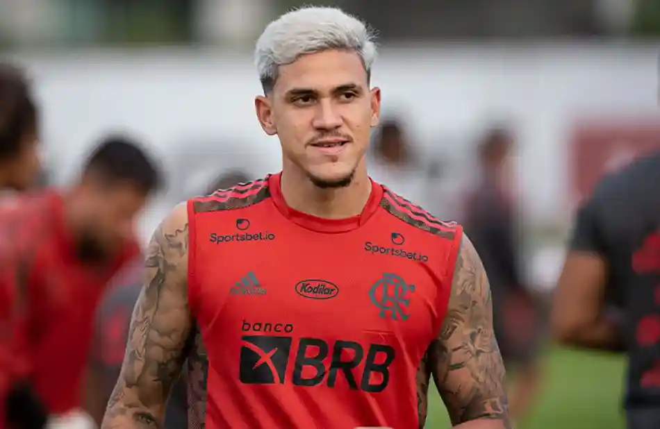 Imagem de Flamengo pede adiantamento milionário ao BRB após crise envolvendo Banco Master