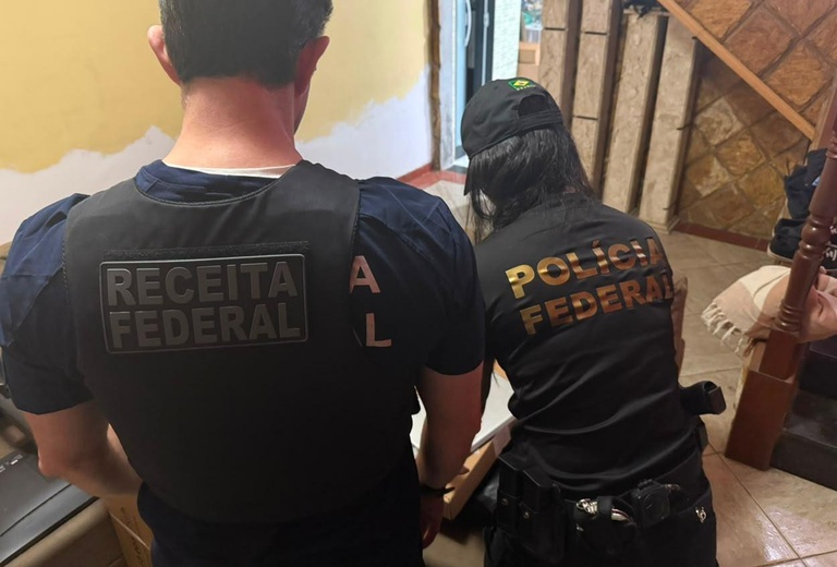 Imagem de PF investiga esquema de desvio de bens da Receita Federal