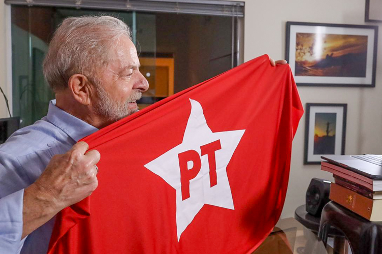 Imagem de Partidos de esquerda acionam STF para tentar barrar Lei da Dosimetria